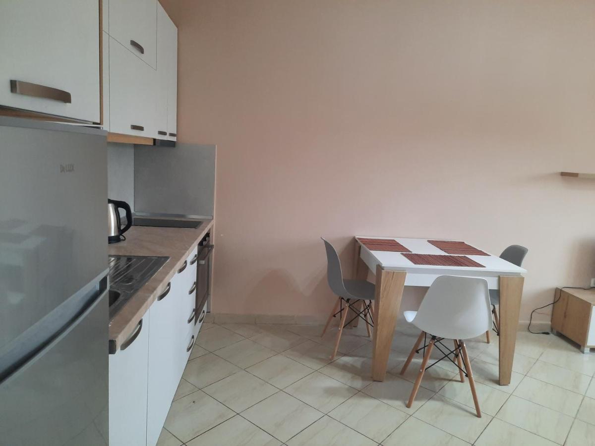 Antea Apartment 3 فلورا المظهر الخارجي الصورة