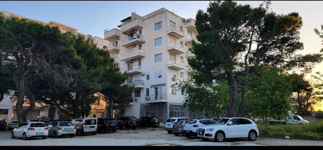 Antea Apartment 3 فلورا المظهر الخارجي الصورة